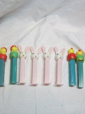 VTG 90'S SET OF 8 PEZ DISPENSERS, EASTER, 4 BUNNIES, 4 CHICKS IN EGGS